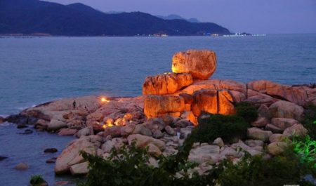 Hòn Chồng Nha Trang