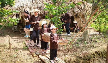 Du lịch trải nghiệm cho trẻ ở Bản Rõm