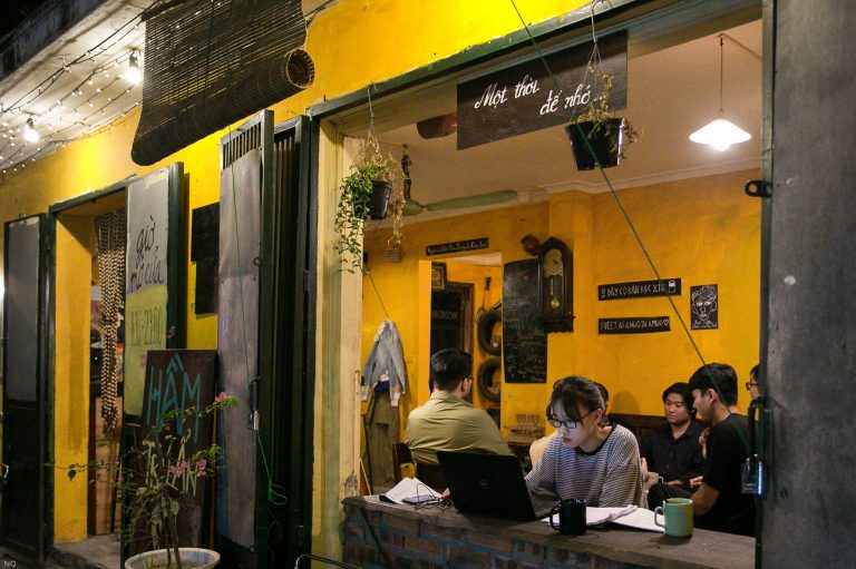 Cafe Hầm trú ẩn – Không gian sáng tạo của sinh viên bách khoa Hà Nội