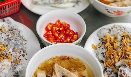 Bánh cuốn nóng Đội Cấn