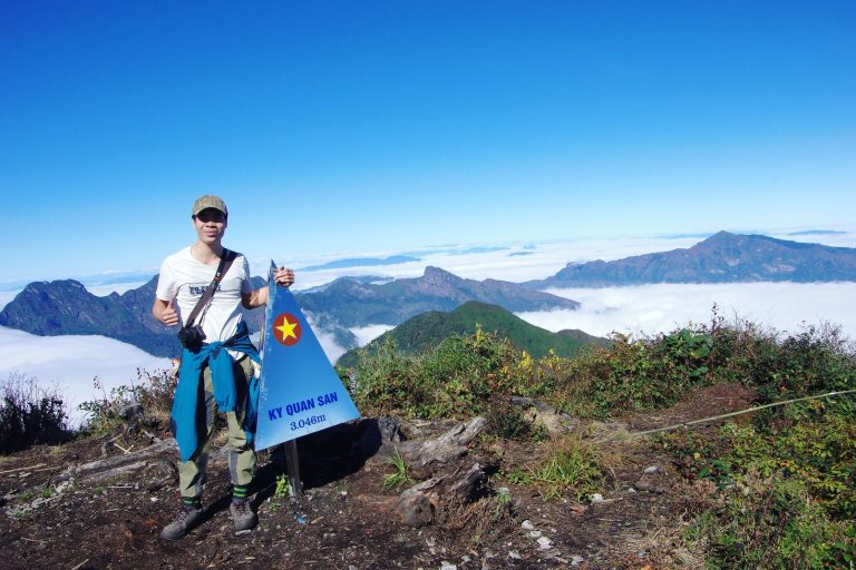 Lịch trình trekking và săn biển mây ở núi Muối – Bạch Mộc Lương Tử