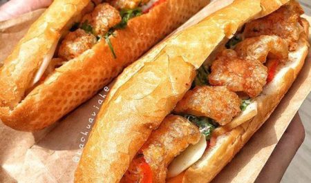 Bánh mỳ tóp mỡ 1