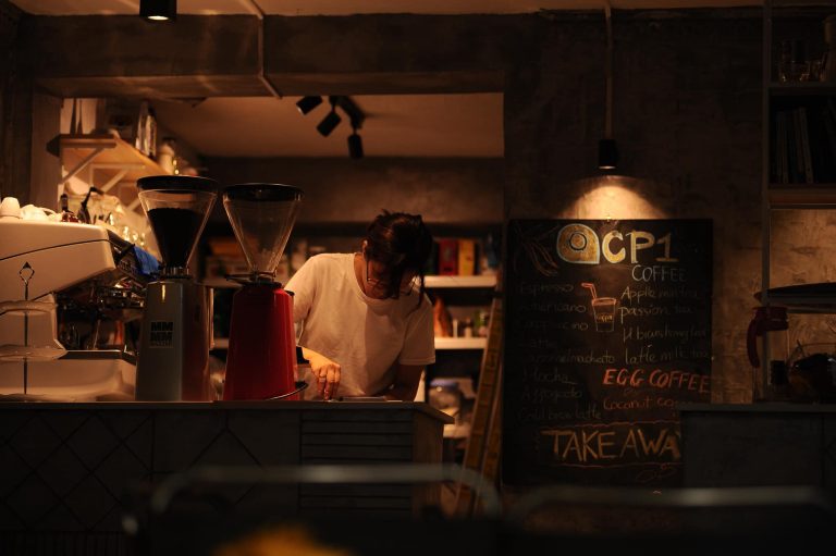 Đến CP1 Coffee, thưởng thức chút “tình” trong ly cafe giữa lòng phố cổ Hà Nội