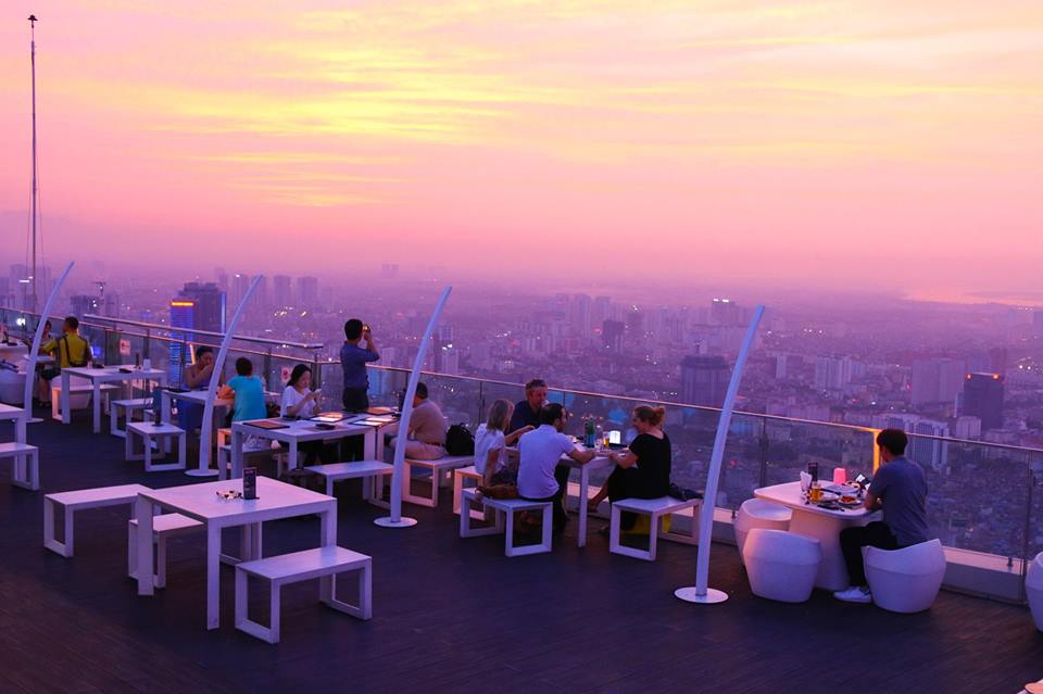 View tại Top Of Hanoi có thể 