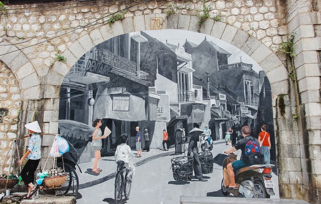 ác bức tranh được thực hiện bởi 2 nhóm tác giả: nhóm họa sĩ bên Hàn Quốc và nhóm họa sĩ Việt Nam.