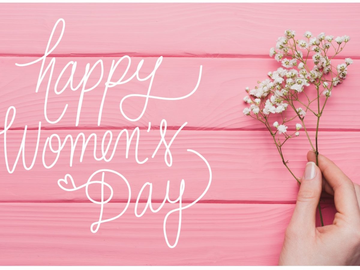 Ngày 20/10 đang đến gần, bạn đã chuẩn bị gì để dành tặng những người phụ nữ quan trọng của mình chưa? Hãy cùng xem hình ảnh hoa hồng xanh tươi sáng để tìm thấy ý tưởng chi tiết và tuyệt vời cho món quà tinh thần.