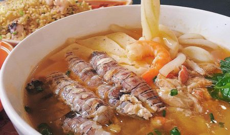 Bánh canh ghẹ Hà Nội