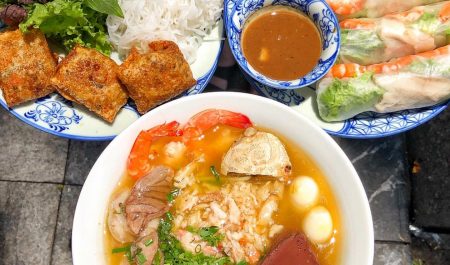 Bánh canh ghẹ Hà Nội