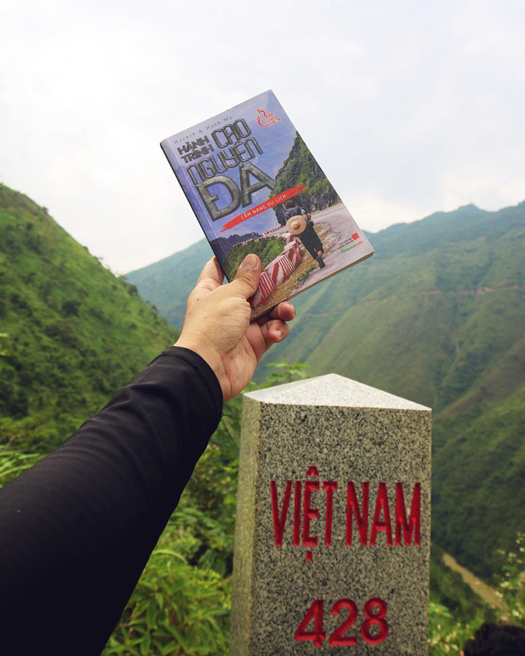 Hành trình chinh phục cột mốc 428 Việt Nam ﻿