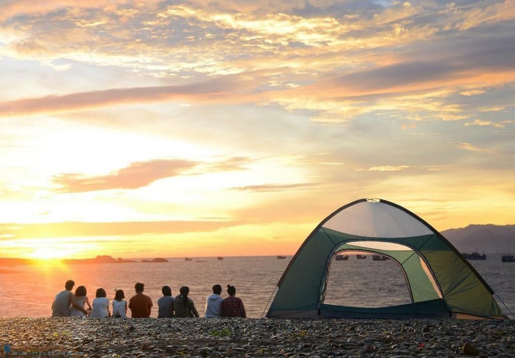 Cắm trại đêm trên biển Kỳ Co cùng những người bạn 