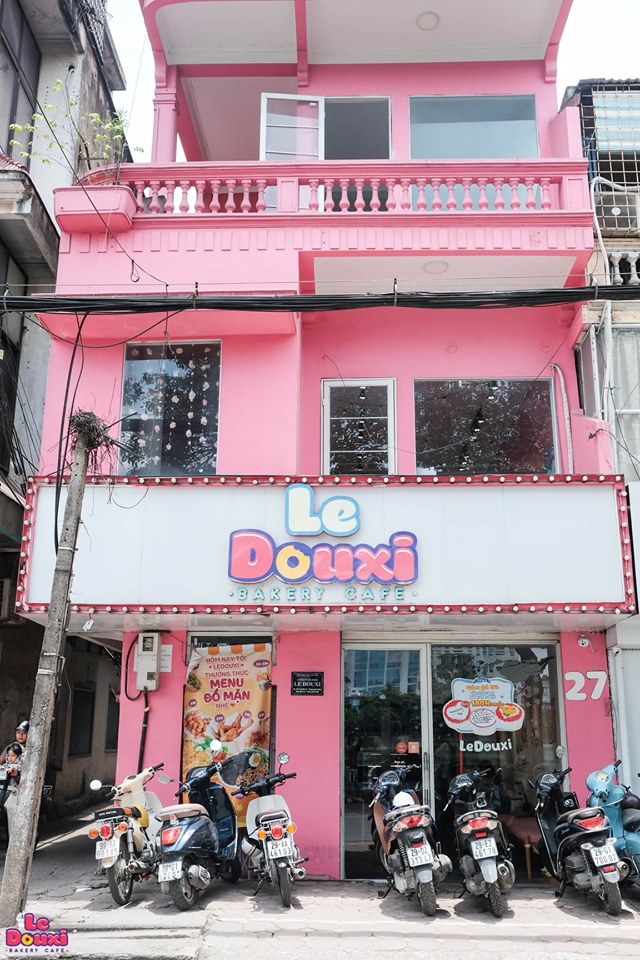 tiệm bánh và cà phê LE DOUXI