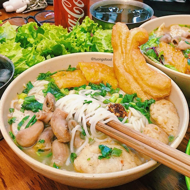 Một bát bún lòng cá cay ngon để lại dư vị ẩm thực Hà Nội nơi đầu lưỡi nhất định phải ăn một lần trong đời. Ảnh: @fuongsfood