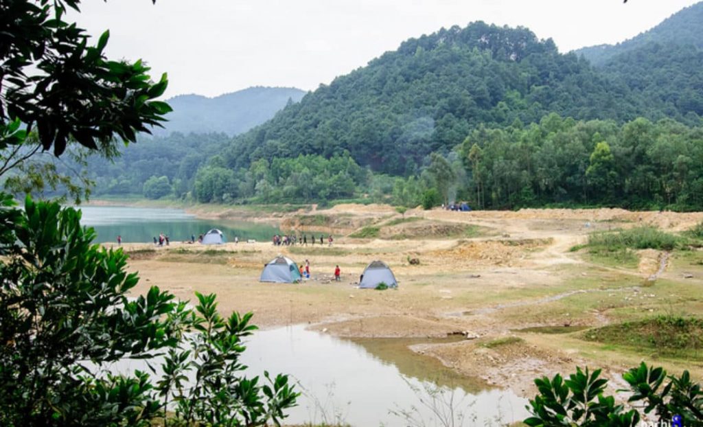 Núi Hàm Lợn - địa điểm camping gần Hà Nội