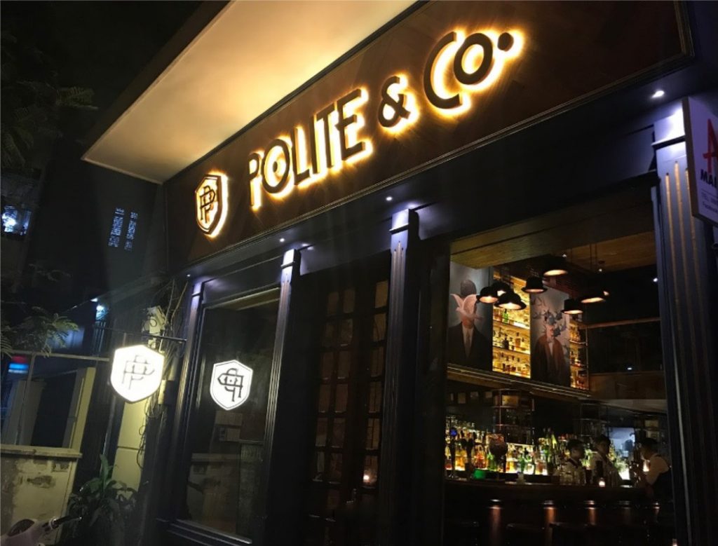 Pub cực chill tại Hà Nội - Polite & Co