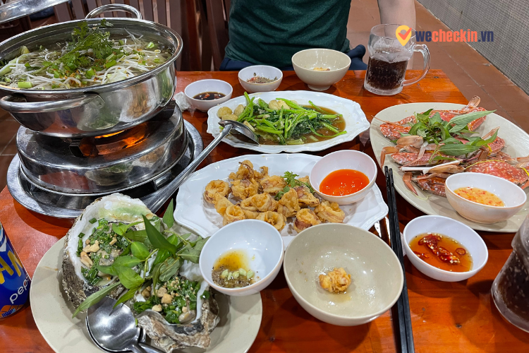 nhà hàng Ra Khơi - 131 đường 30/4, TT. Dương Đông, Phú Quốc, tỉnh Kiên Giang
